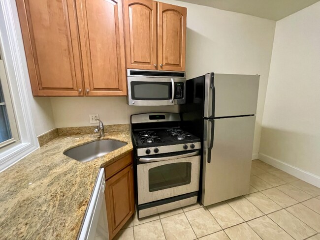 Foto del edificio - 1111 Lamont St NW