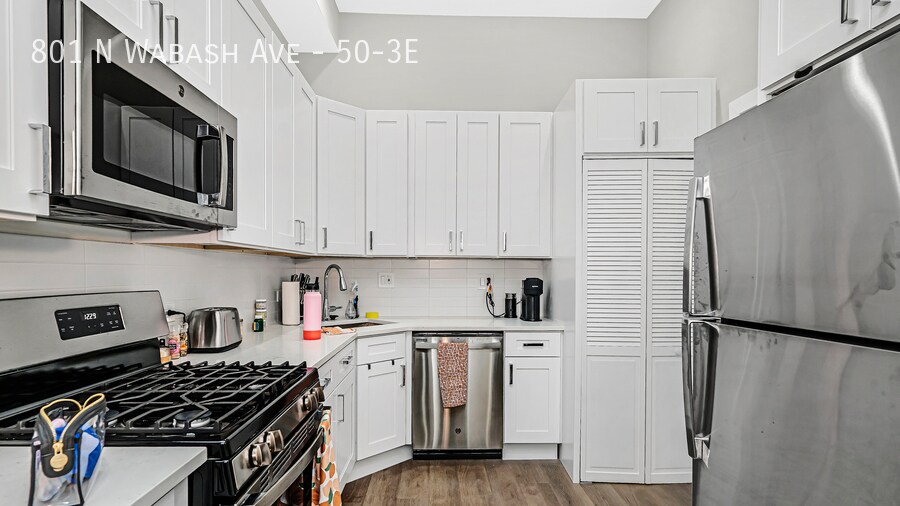 Foto principal - Freshly Rehabbed 3 Bed 2.5 Bath in Amazing...