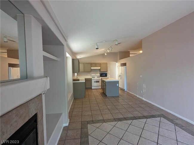Building Photo - 10500 White Heath Ct