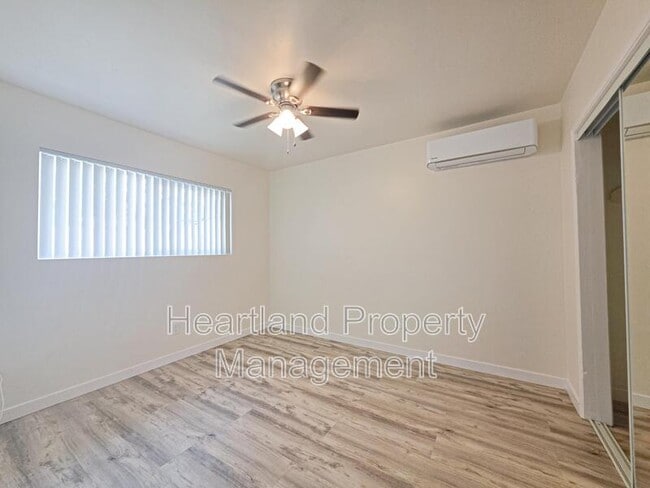 Foto del edificio - 1484 Hemlock Ave