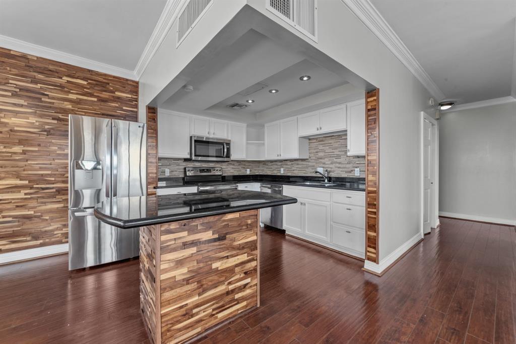 5150 Hidalgo St Unit 806, Houston, TX 77056 Condo for Rent in Houston