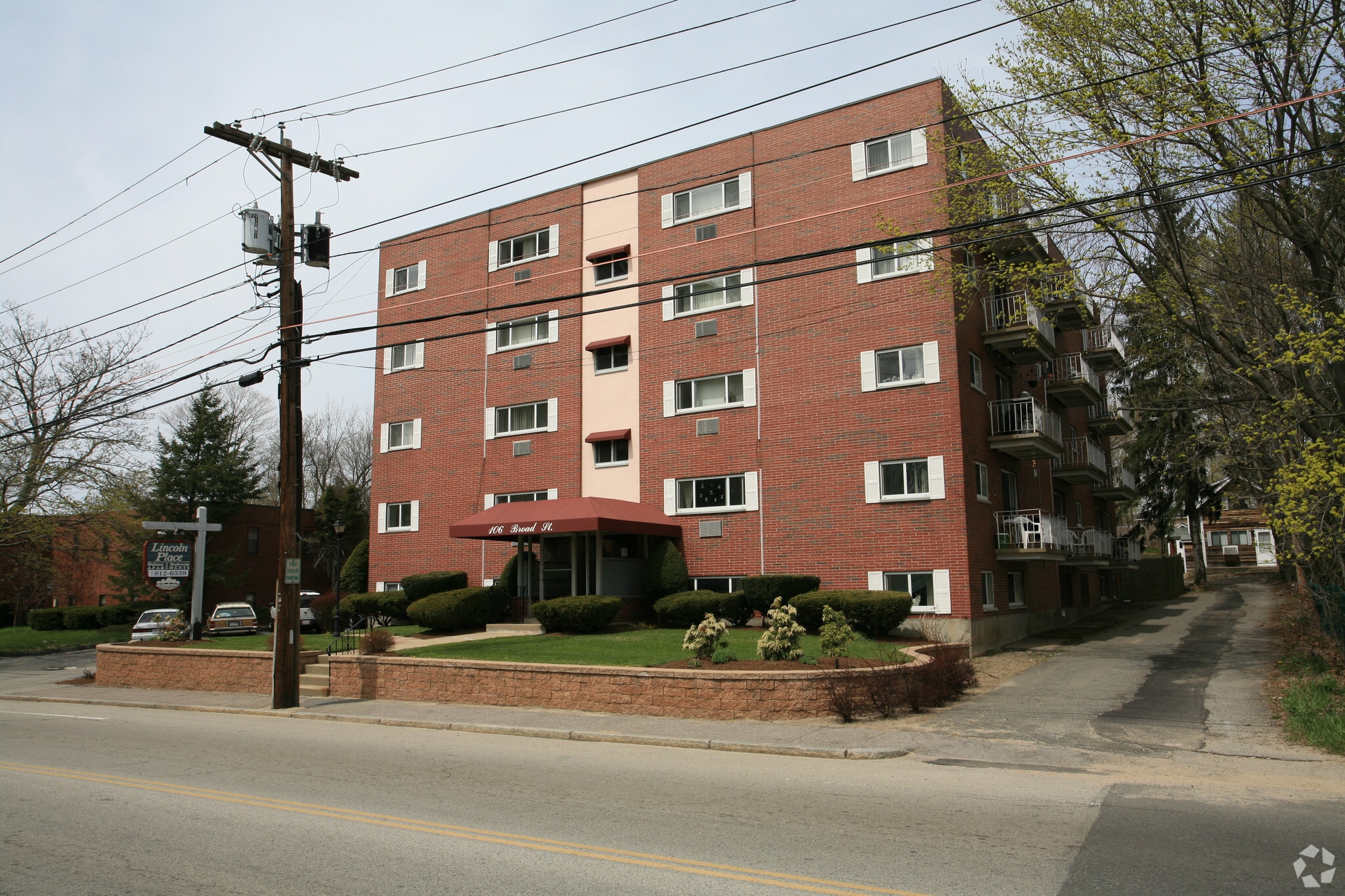 Lincoln Place Apartments