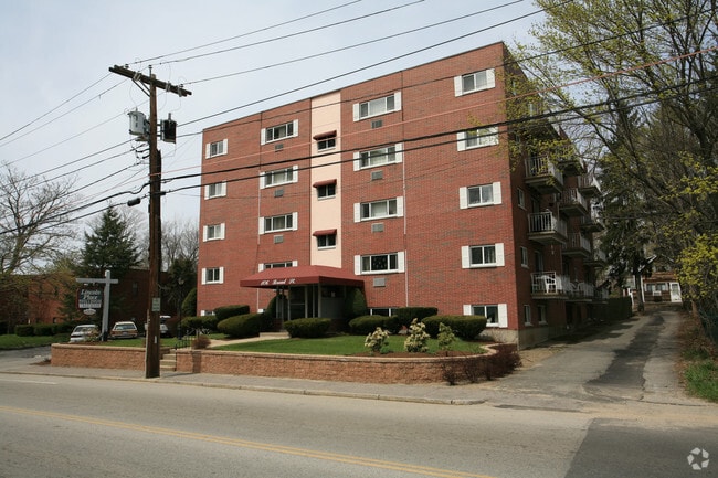 Lincoln Place Apartments