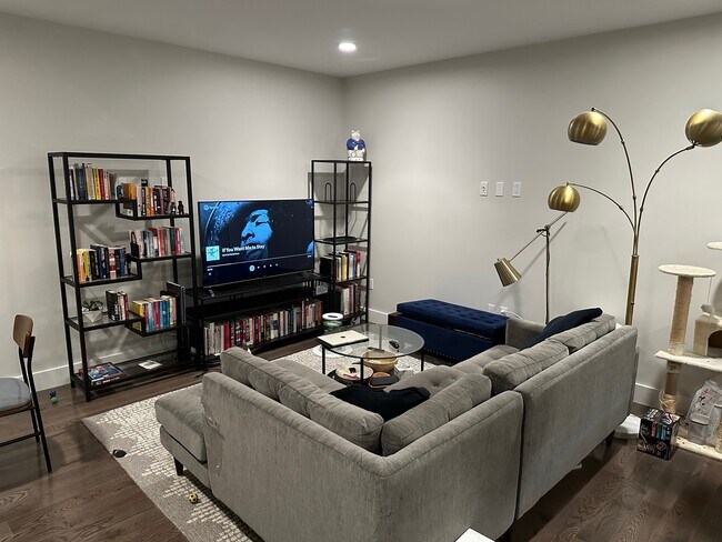 Foto del edificio - 434 McGrath Hwy