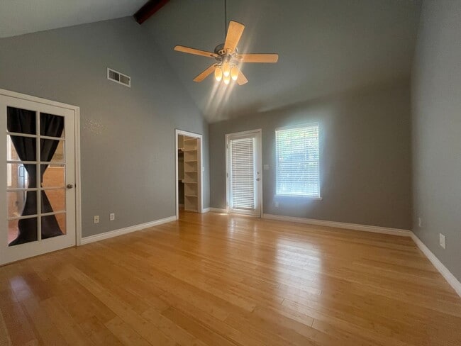 Building Photo - 3 Bed 2 Bath House in Bear Valley Springs!