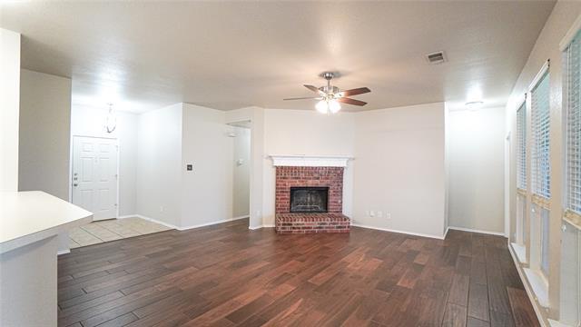 Foto del edificio - 2161 Teagle Dr