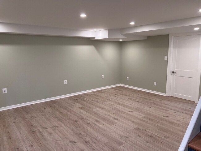 Building Photo - Charming 3Bed/1.5Bath in North Harford Road
