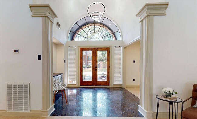 Foto del edificio - 22010 Rockchester Dr