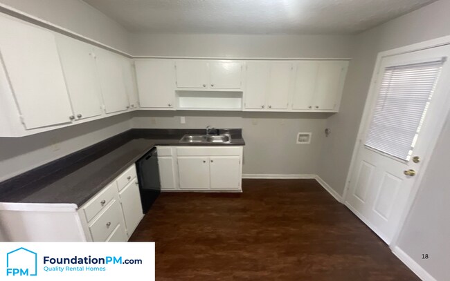 Building Photo - 3563 Ramill Rd