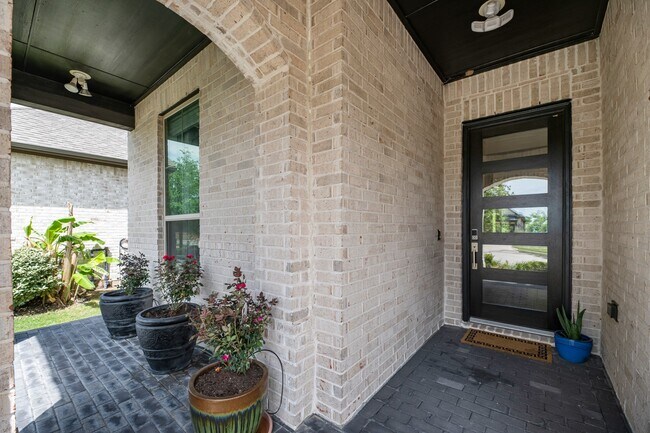 Foto del edificio - 4818 Nodding Thistle Trail