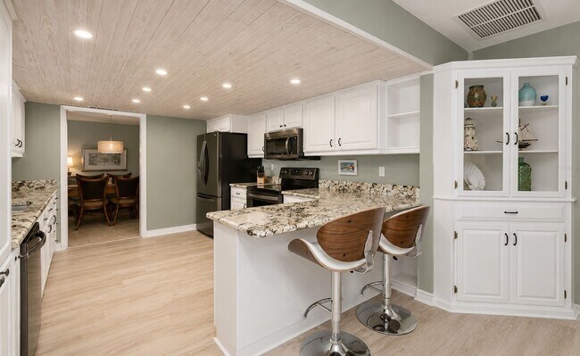 Building Photo - 2876 Captiva Dr