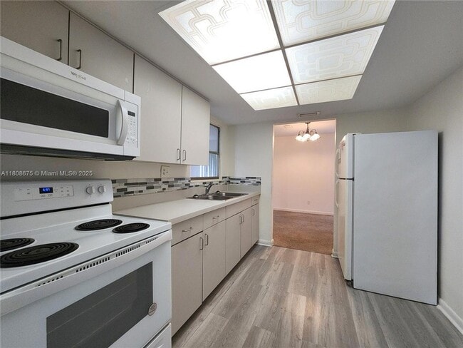 Foto del edificio - 1564 NW 31st Way