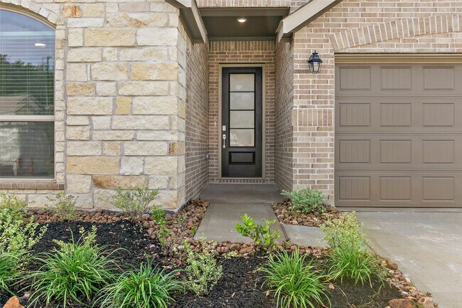 Foto del edificio - 7602 Angels Lndg Ln