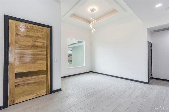 Foto del edificio - 23 Juan Seguin St