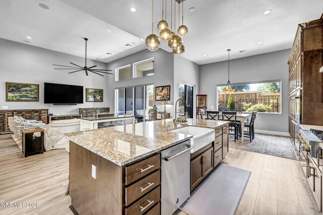 Building Photo - 2958 Saddle Peak Dr