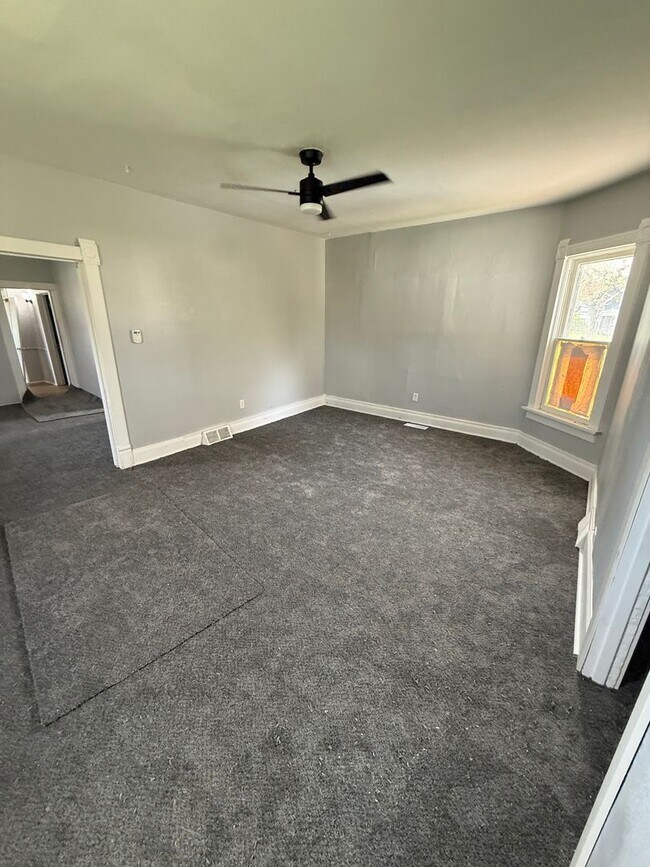 Foto del edificio - 3 Bed 1 Bath