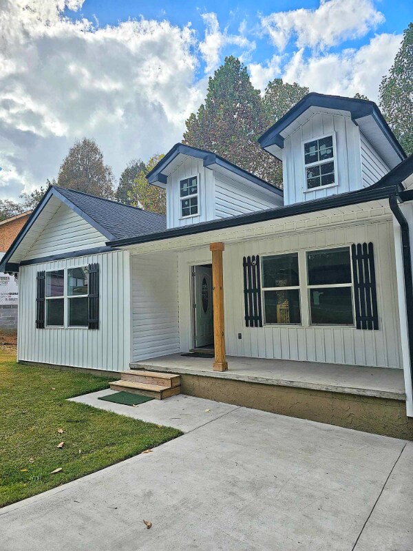 Foto del edificio - 1590 Needham Dr