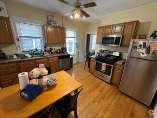 Building Photo - 294 Highland Ave