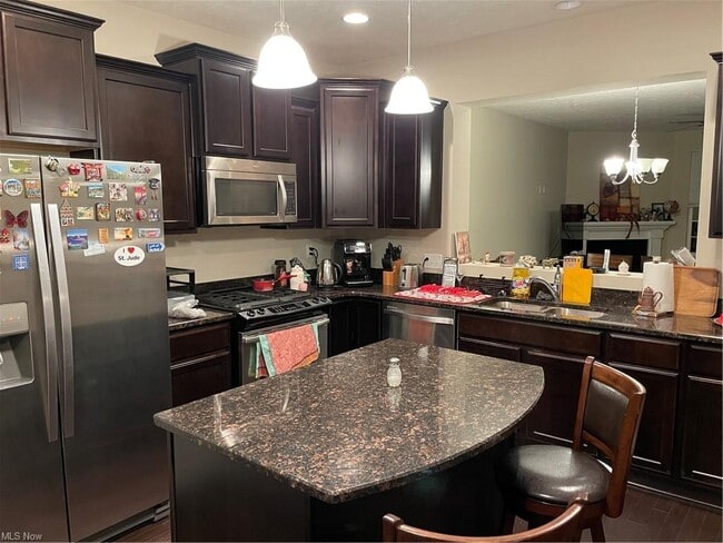 Foto del edificio - 5925 N Pointe Dr