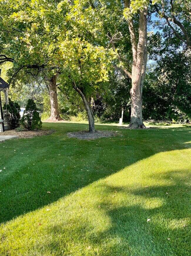 Foto del edificio - 11737 Woodcreek Dr