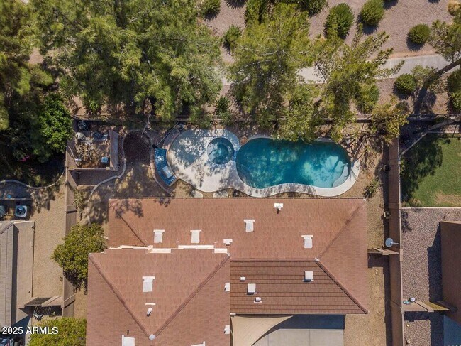 Foto del edificio - 3731 E Fruitvale Ave