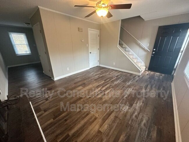 Building Photo - 1156 Smith Rd