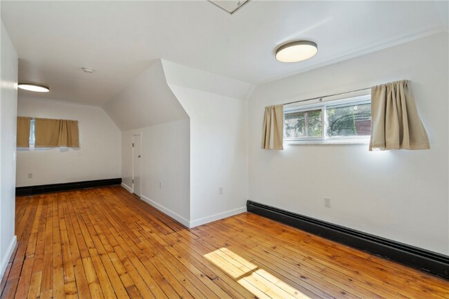 Foto del edificio - 6026 Sawyer St