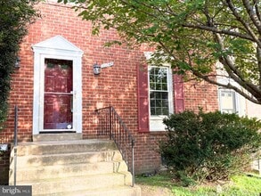 Building Photo - 11045 Candlelight Ln