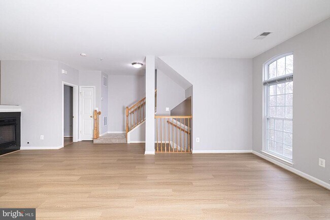 Foto del edificio - 12446 Liberty Bridge Rd