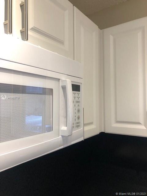 Foto del edificio - 3021 W 76th St