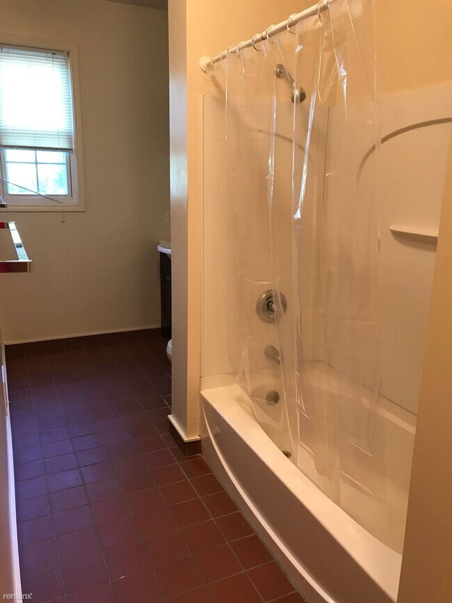 Foto del edificio - 4 br, 2 bath House - 1417 Broadway St Apt ...
