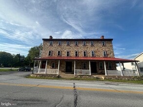 Building Photo - 5 S Village Ave
