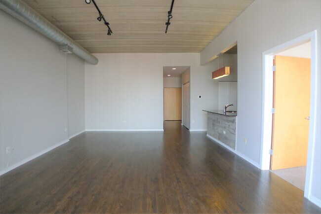 Foto del edificio - 1849 W North Ave