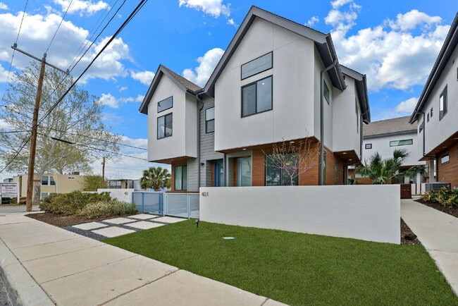 Foto del edificio - 102 Tendick St