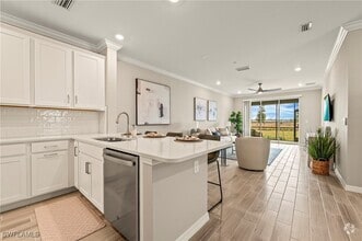 Building Photo - 11821 Venetian Lagoon Dr
