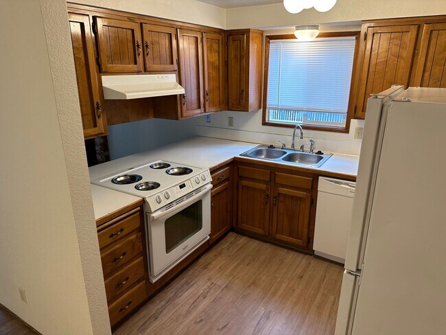 Foto del edificio - Three Bedroom Home in South Salem