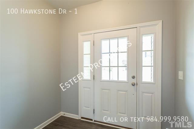Foto del edificio - 100 Hawkstone Dr