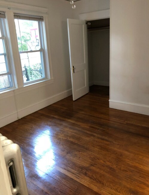 Building Photo - 136 Walden St
