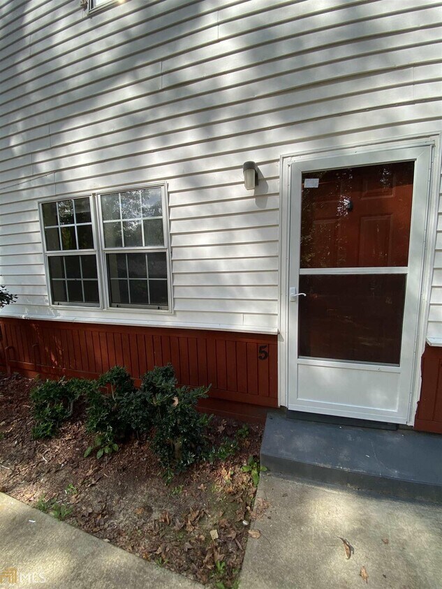 Primary Photo - 1222 Myrtle St