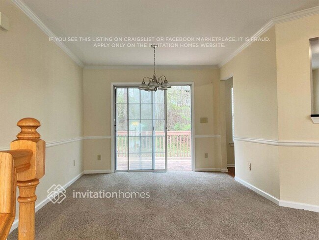 Building Photo - 2708 Waymar Dr SW