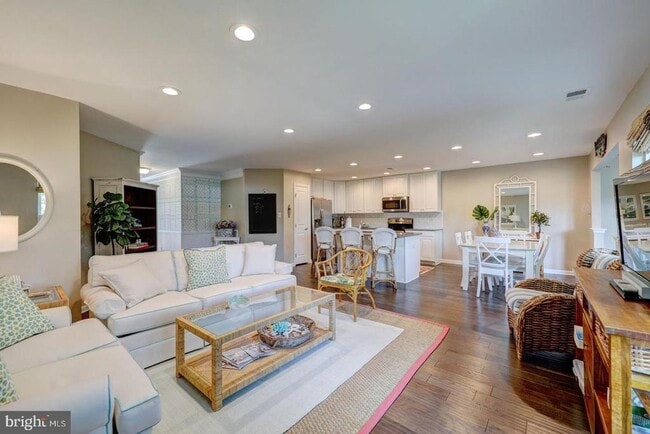 Building Photo - 33543 Silver Fox Dr