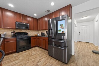 Building Photo - 9931 Chimney Swift Ln