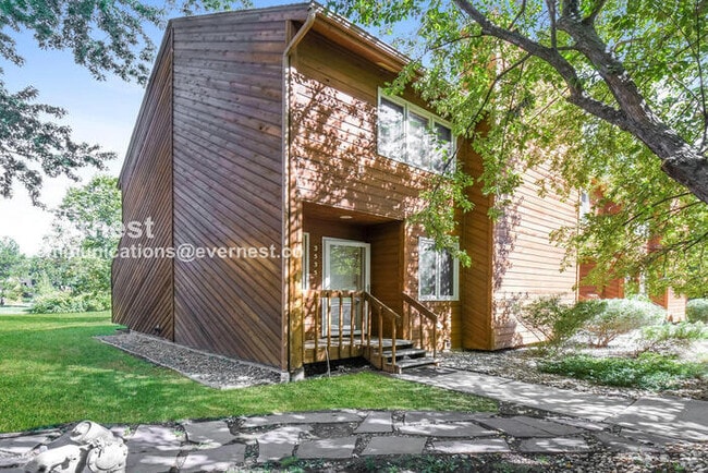 Foto del edificio - 3535 Spring Creek Pl