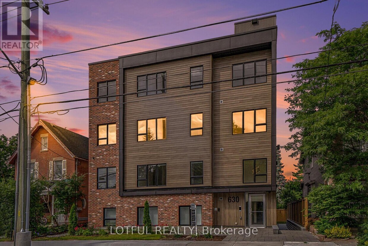 Primary Photo - 630 Churchill Ave N