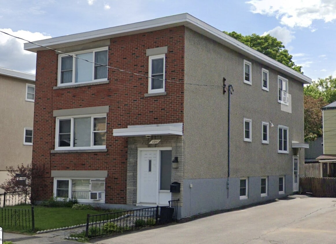 Photo principale - 206 Ste-Monique St