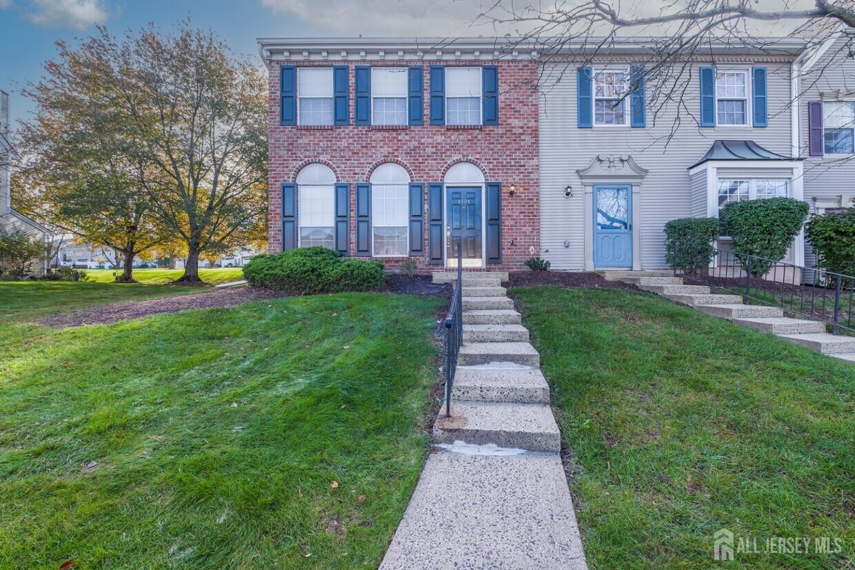 Foto principal - 1101 Doolittle Dr