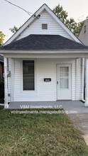 Building Photo - 172 York St