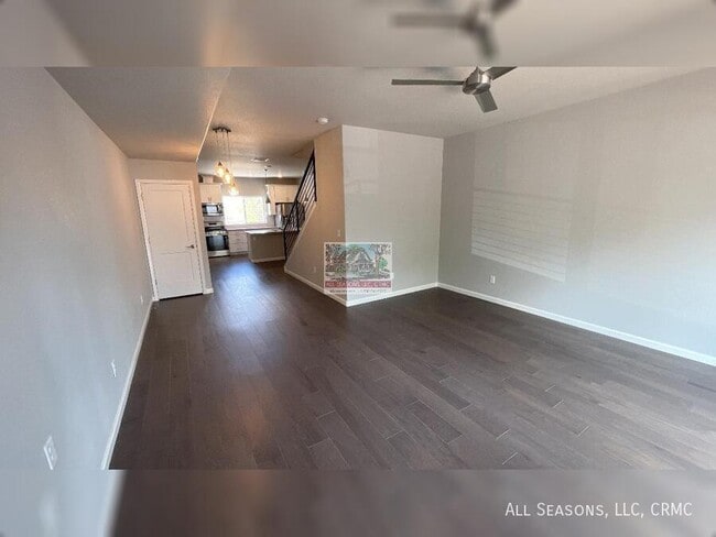 Photo - 16 E St Elmo Ave House