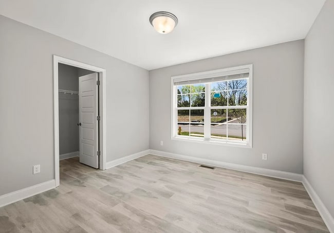 Building Photo - 1203 Melody Ave