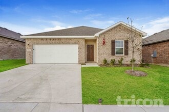 Building Photo - 12645 Big Rnch Rd